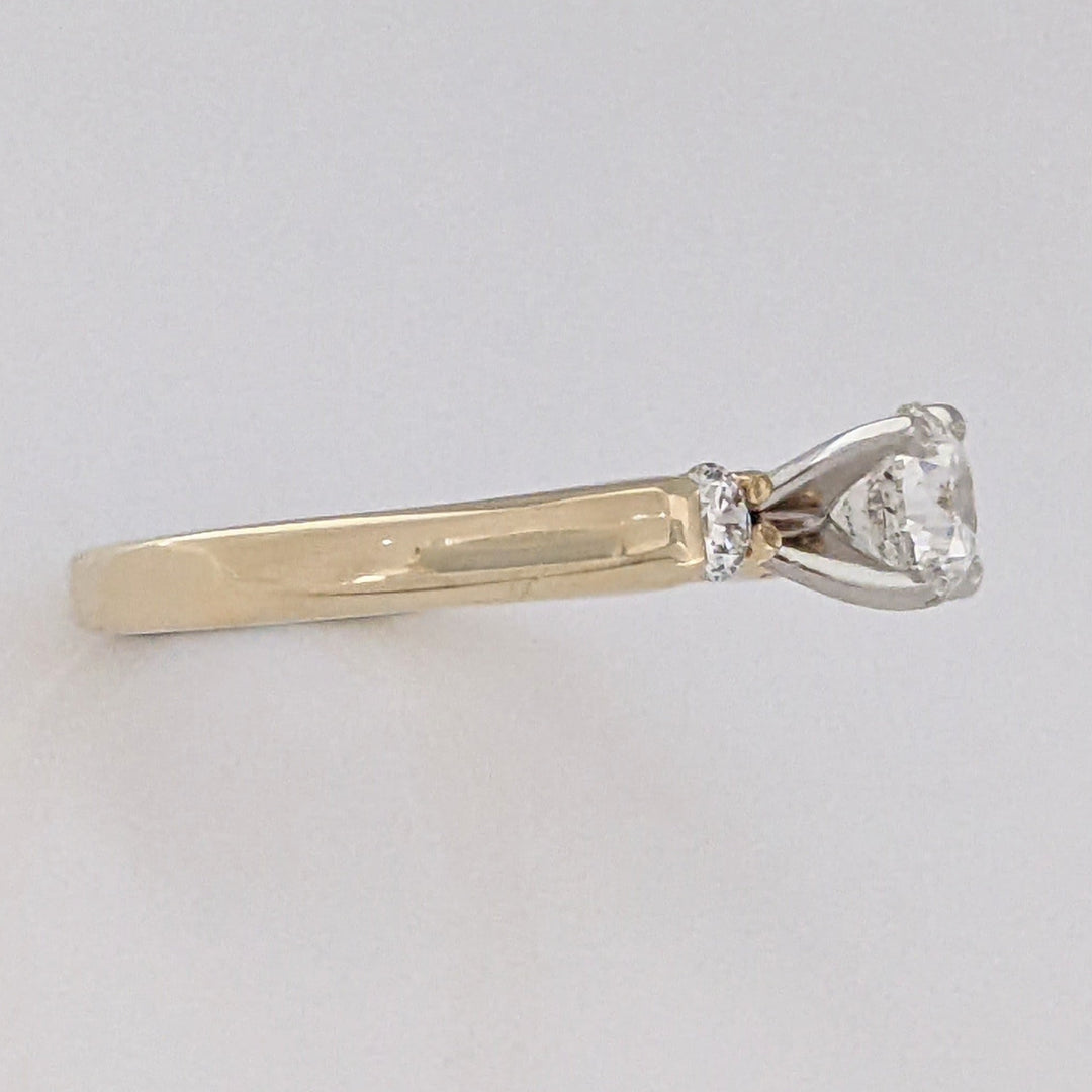 14K .90 CARAT TOTAL WEIGHT I H DIAMOND ROUND (3) TRINITY ESTATE RING 3.8 GRAMS