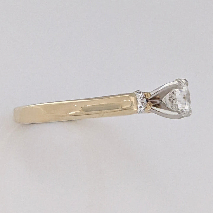 14K .90 CARAT TOTAL WEIGHT I H DIAMOND ROUND (3) TRINITY ESTATE RING 3.8 GRAMS