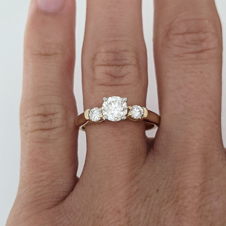14K .90 CARAT TOTAL WEIGHT I H DIAMOND ROUND (3) TRINITY ESTATE RING 3.8 GRAMS