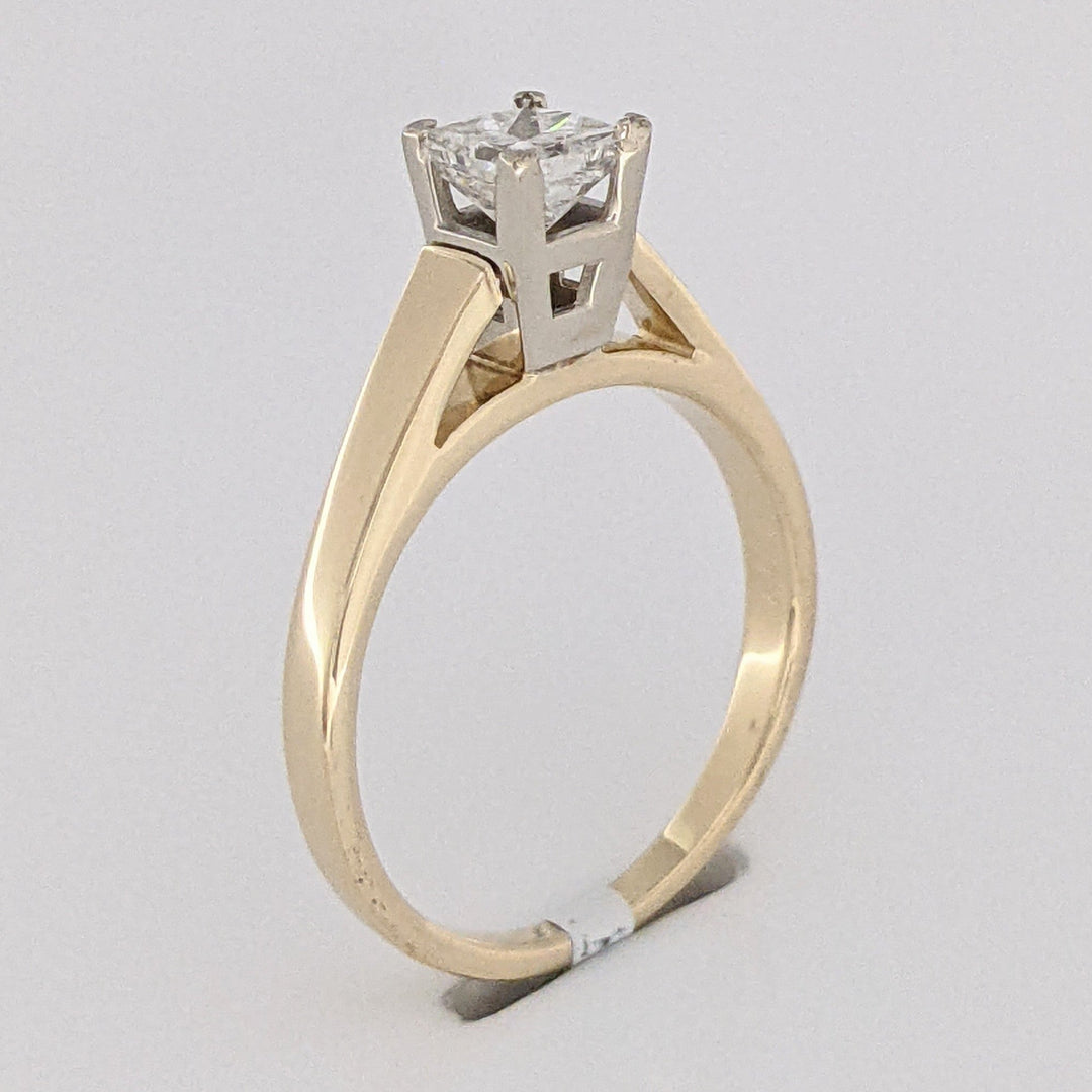 14K .63 CARAT TOTAL I1 E DIAMOND PRINCESS CUT SOLITAIRE ESTATE RING 2.9 GRAMS
