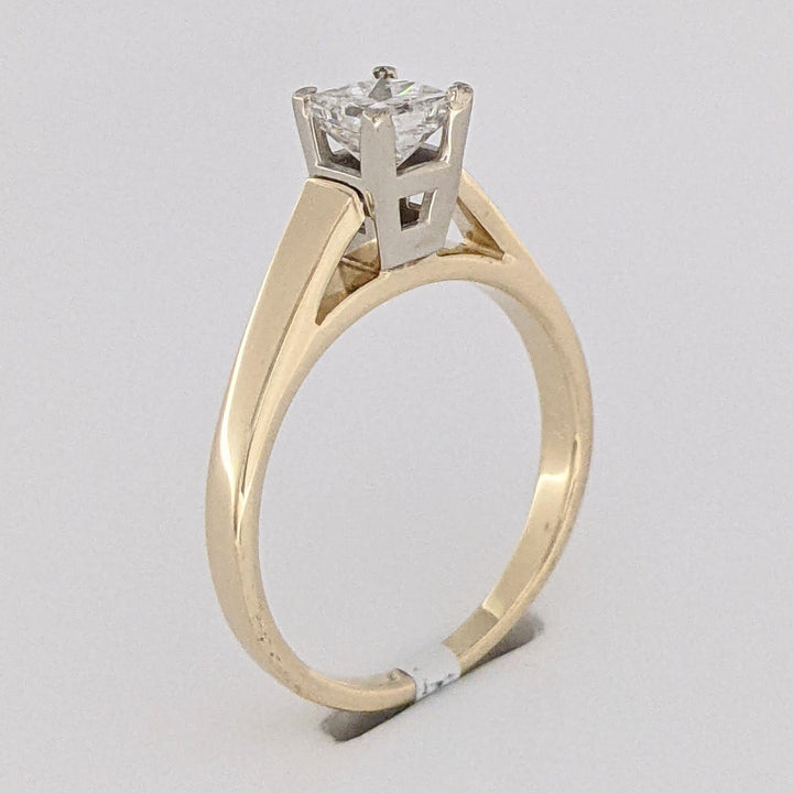 14K .63 CARAT TOTAL I1 E DIAMOND PRINCESS CUT SOLITAIRE ESTATE RING 2.9 GRAMS