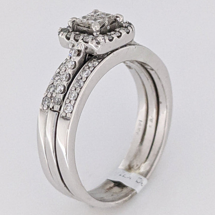 14K WHITE 1.05 CARAT TOTAL WEIGHT SI2 H DIAMOND PRINCESS CUT (4) ROUND (54) ESTATE RING 6.5 GRAMS