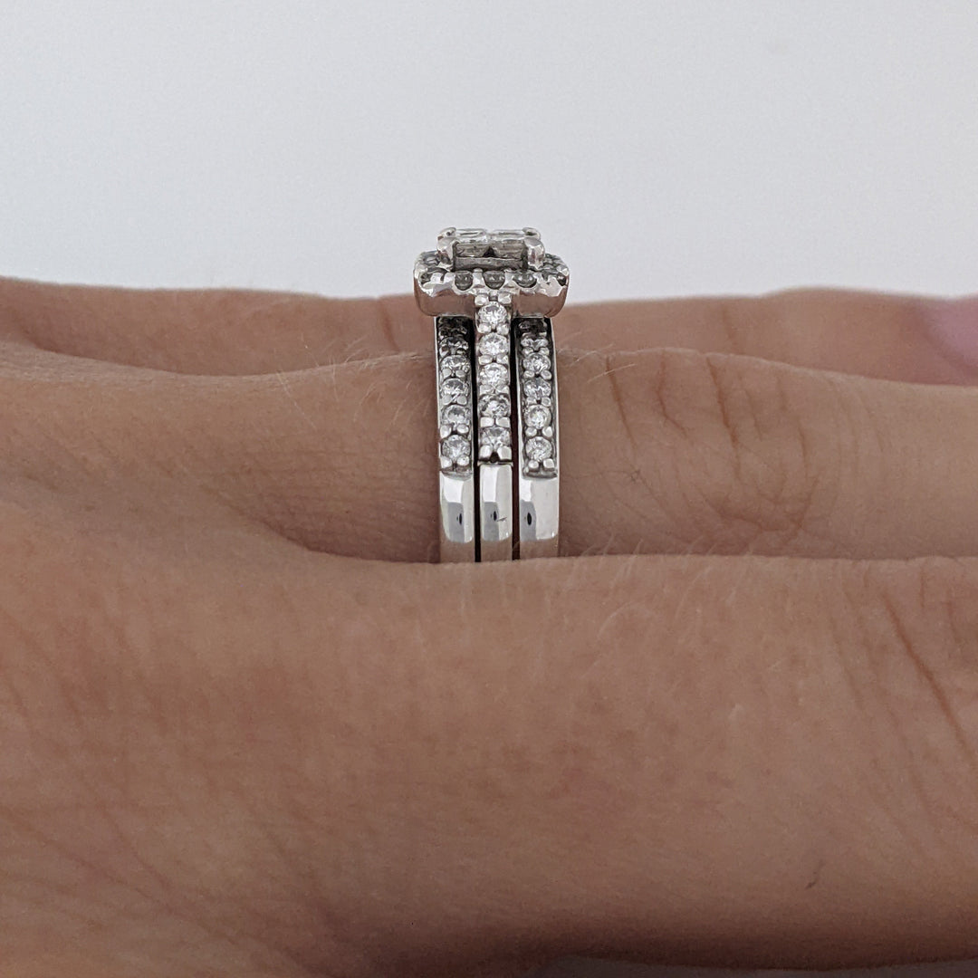 14K WHITE 1.05 CARAT TOTAL WEIGHT SI2 H DIAMOND PRINCESS CUT (4) ROUND (54) ESTATE RING 6.5 GRAMS