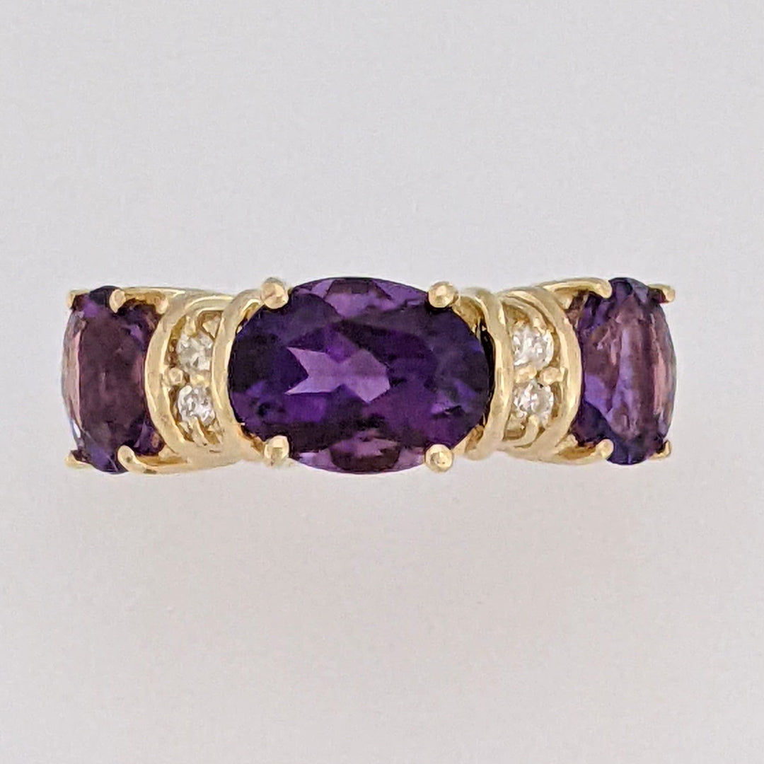 14K AMETHYST OVAL (1) 6X8 (2) 4X6 WITH (4) MELEE ESTATE RING 4.1 GRAMS