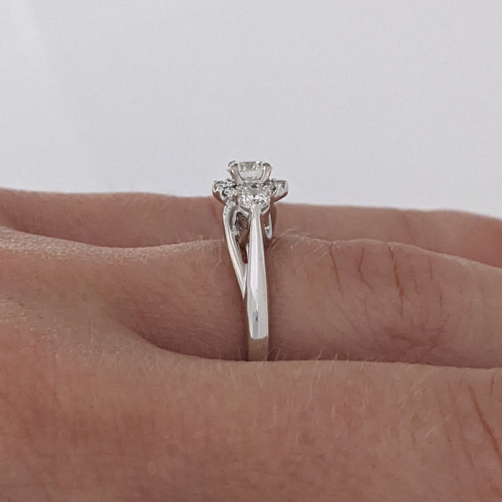 10K WHITE .49 CARAT TOTAL WEIGHT I1 I DIAMOND ROUND (18) HALO TRINITY ESTATE RING 3.3 GRAMS