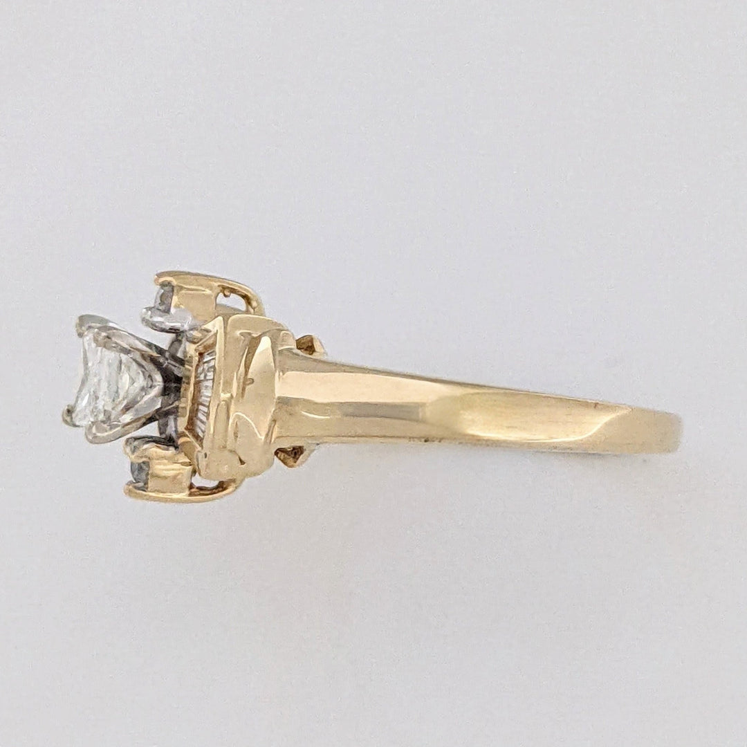 14K .49 CARAT TOTAL WEIGHT I1 H DIAMOND PRINCESS CUT WITH (12) BAGUETTE ESTATE RING 2.7 GRAMS