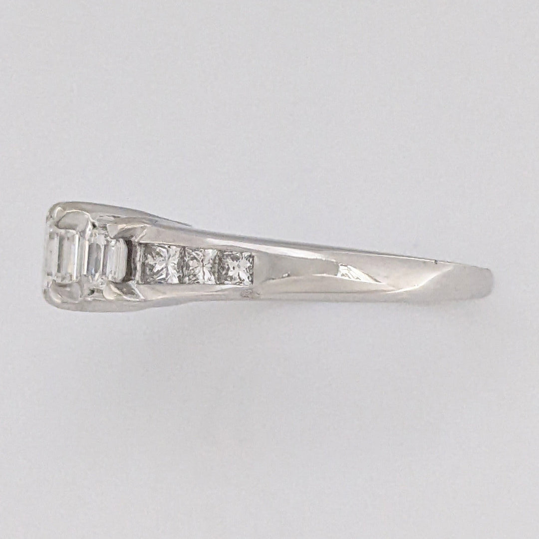 18K .69 CARAT TOTAL WEIGHT VS2 H DIAMOND EMERALD CUT (3) PRINCESS CUT (6) ESTATE TRINITY RING 4.8 GRAMS