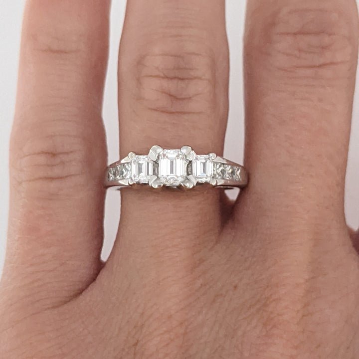 18K .69 CARAT TOTAL WEIGHT VS2 H DIAMOND EMERALD CUT (3) PRINCESS CUT (6) ESTATE TRINITY RING 4.8 GRAMS