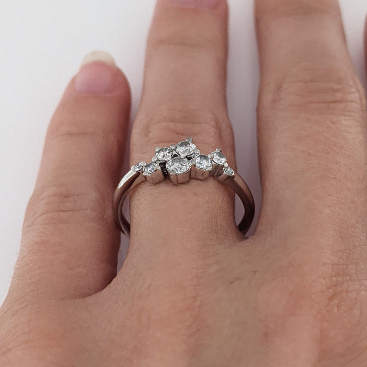 10K WHITE .41 CARAT TOTAL WEIGHT I1 J DIAMOND ROUND (8) CLUSTER ESTATE RING 2.3 GRAMS