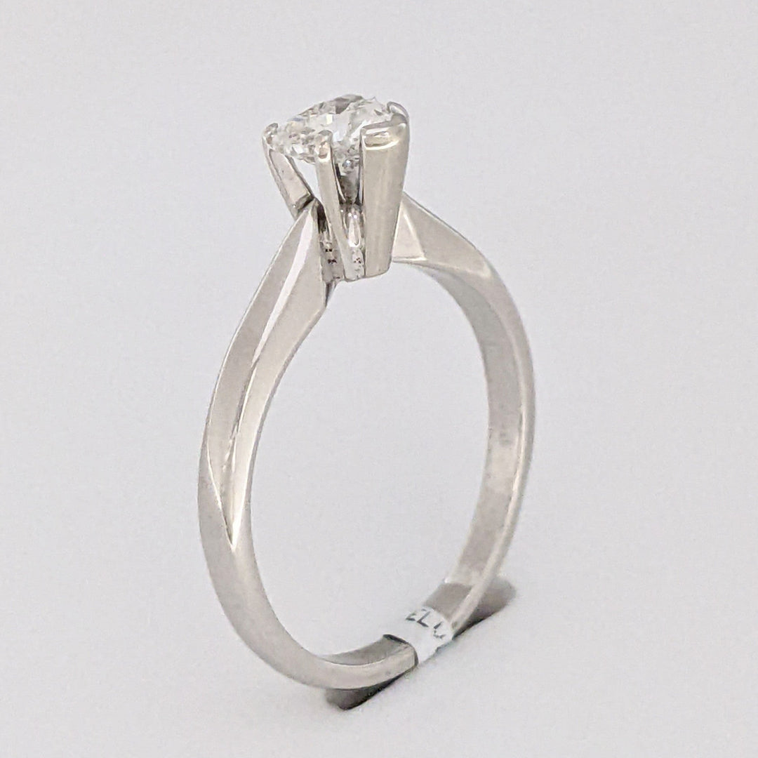 PLATINUM .54 CARAT TOTAL SI1 G DIAMOND HEART ESTATE SOLITAIRE RING 4.4 GRAMS