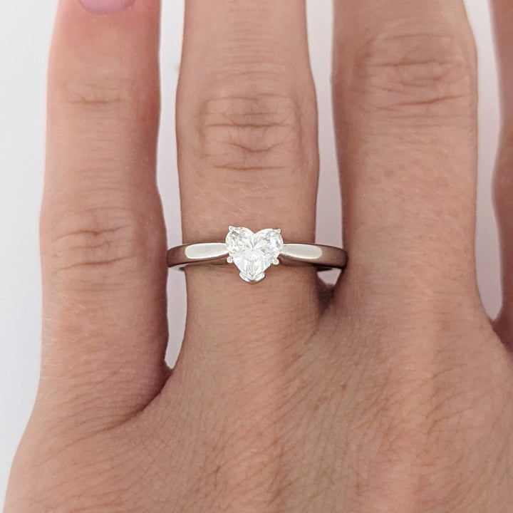 PLATINUM .54 CARAT TOTAL SI1 G DIAMOND HEART ESTATE SOLITAIRE RING 4.4 GRAMS