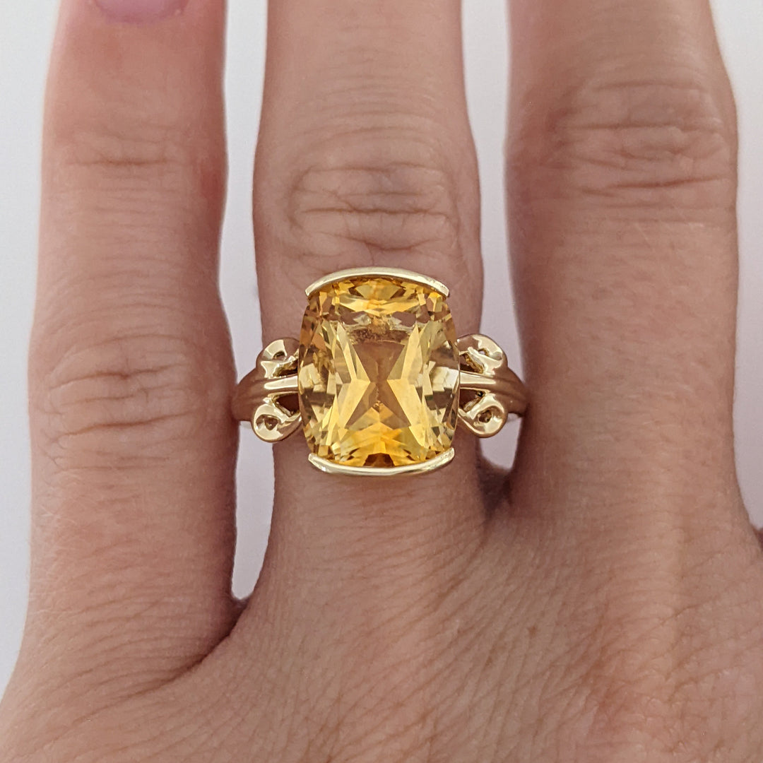 10K CITRINE CUSHION CUT 10X12 HALF-BEZEL ESTATE RING 3.2 GRAMS