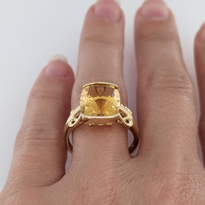10K CITRINE CUSHION CUT 10X12 HALF-BEZEL ESTATE RING 3.2 GRAMS
