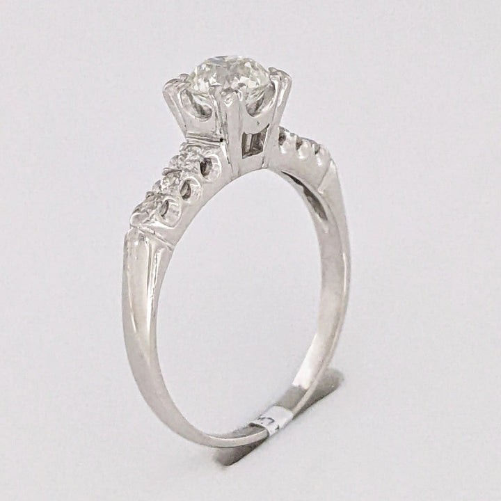 PLATINUM .72 CARAT TOTAL VS2 J DIAMOND ROUND WITH .12 DIAMOND TOTAL WEIGHT ESTATE RING 3.9 GRAMS