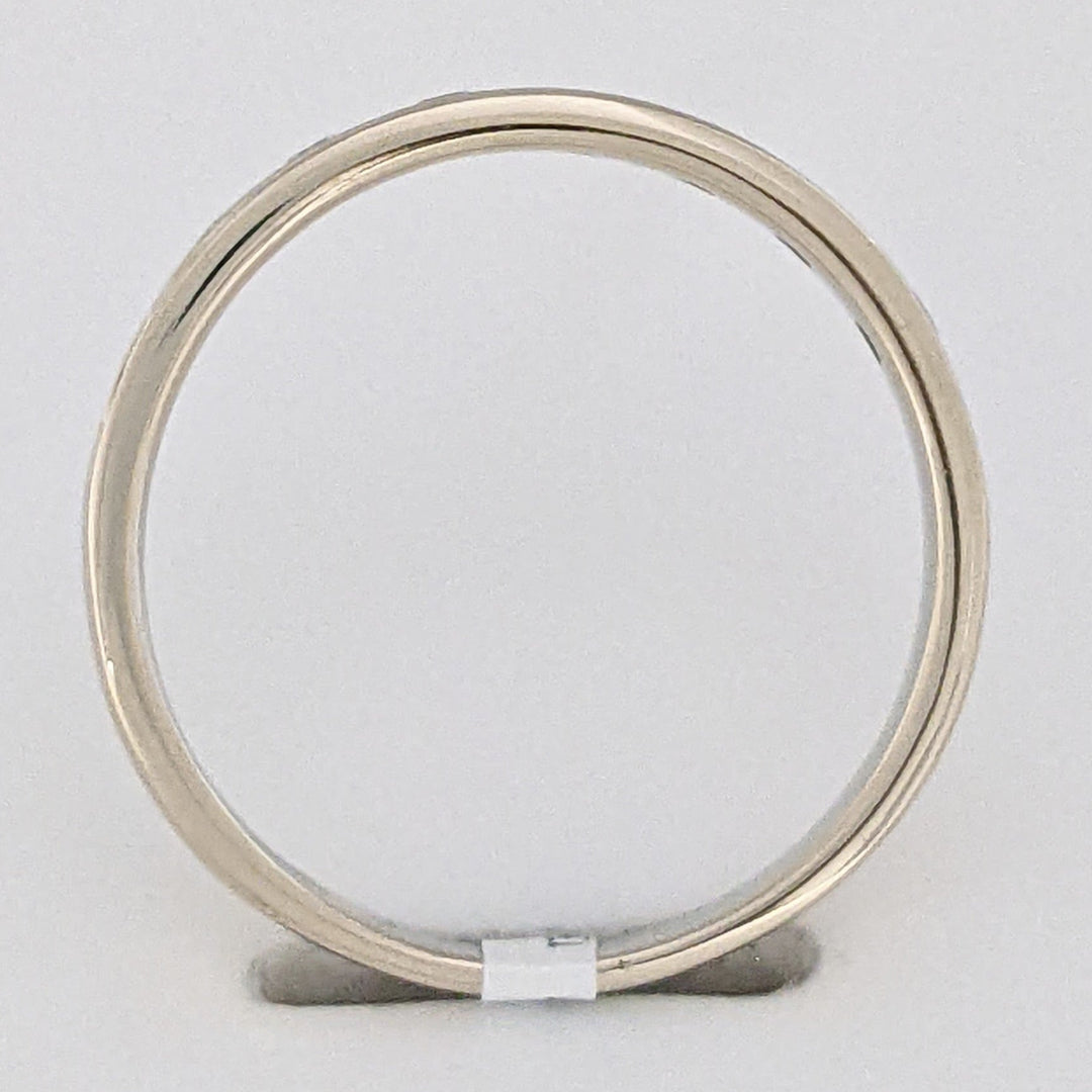14K WHITE .22 CARAT TOTAL WEIGHT I1 H DIAMOND ROUND (7) BAGUETTE (8) ESTATE CHANNEL BAND 1.7 GRAMS
