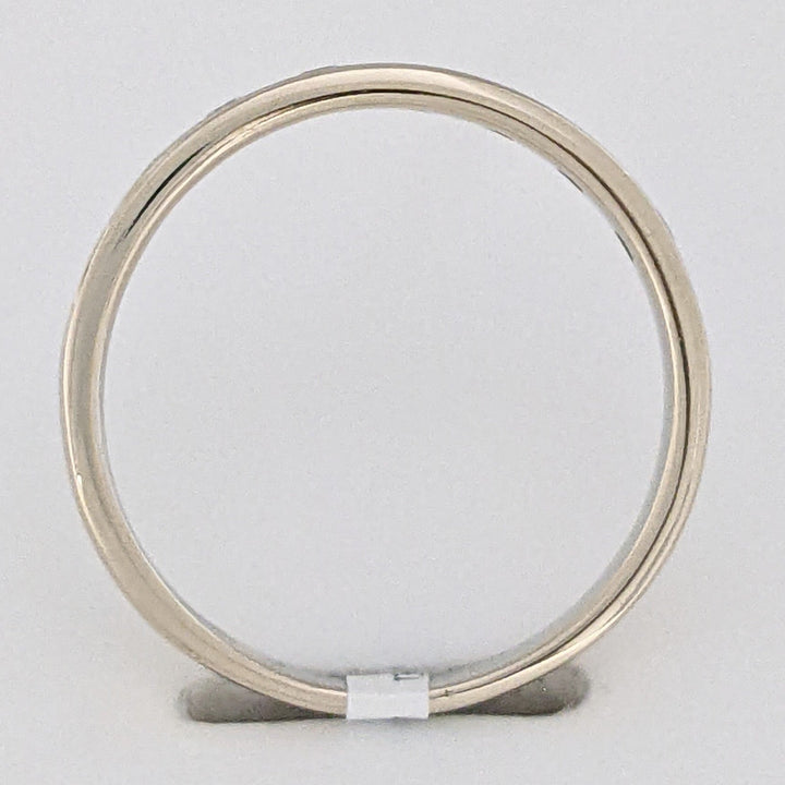 14K WHITE .22 CARAT TOTAL WEIGHT I1 H DIAMOND ROUND (7) BAGUETTE (8) ESTATE CHANNEL BAND 1.7 GRAMS