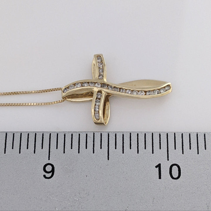 10K .25 CARAT TOTAL WEIGHT I1 I DIAMOND ROUND (25) ESTATE CROSS PENDANT &amp; 14K CHAIN 2.5 GRAMS