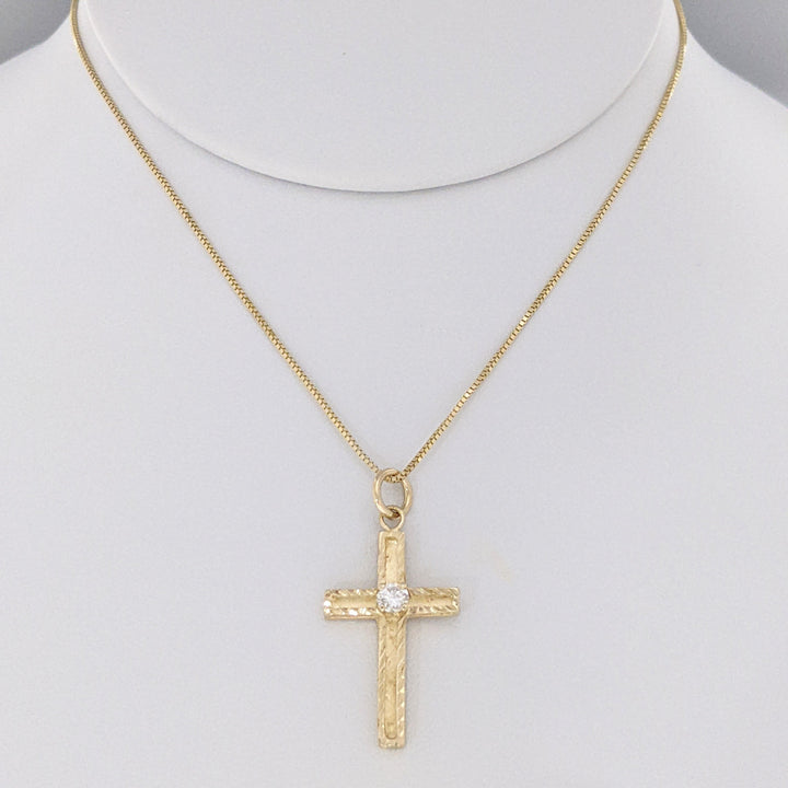 14K .16 CARAT TOTAL I1 I DIAMOND ROUND (1) DIAMOND CUT TRIM ESTATE CROSS PENDANT &amp; CHAIN 4.0 GRAMS