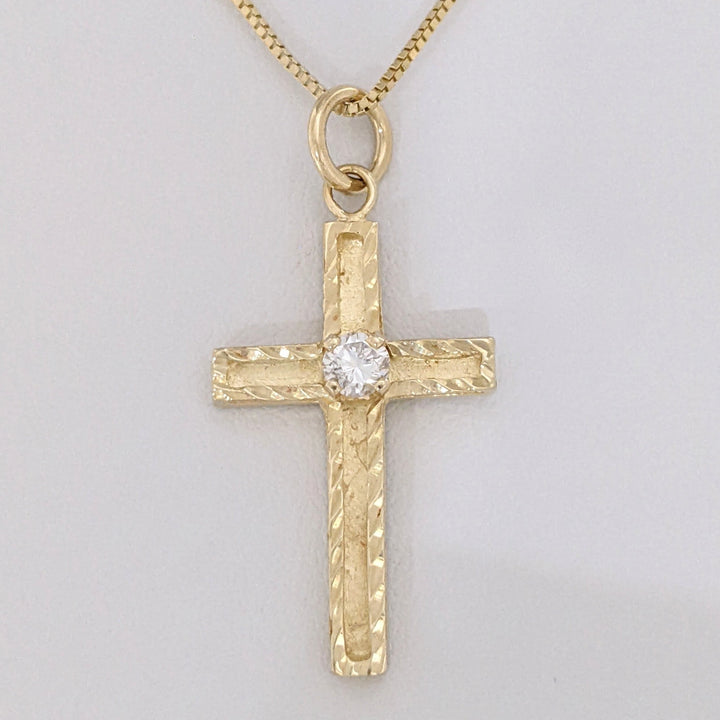 14K .16 CARAT TOTAL I1 I DIAMOND ROUND (1) DIAMOND CUT TRIM ESTATE CROSS PENDANT &amp; CHAIN 4.0 GRAMS