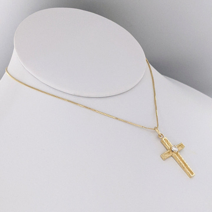 14K .16 CARAT TOTAL I1 I DIAMOND ROUND (1) DIAMOND CUT TRIM ESTATE CROSS PENDANT &amp; CHAIN 4.0 GRAMS