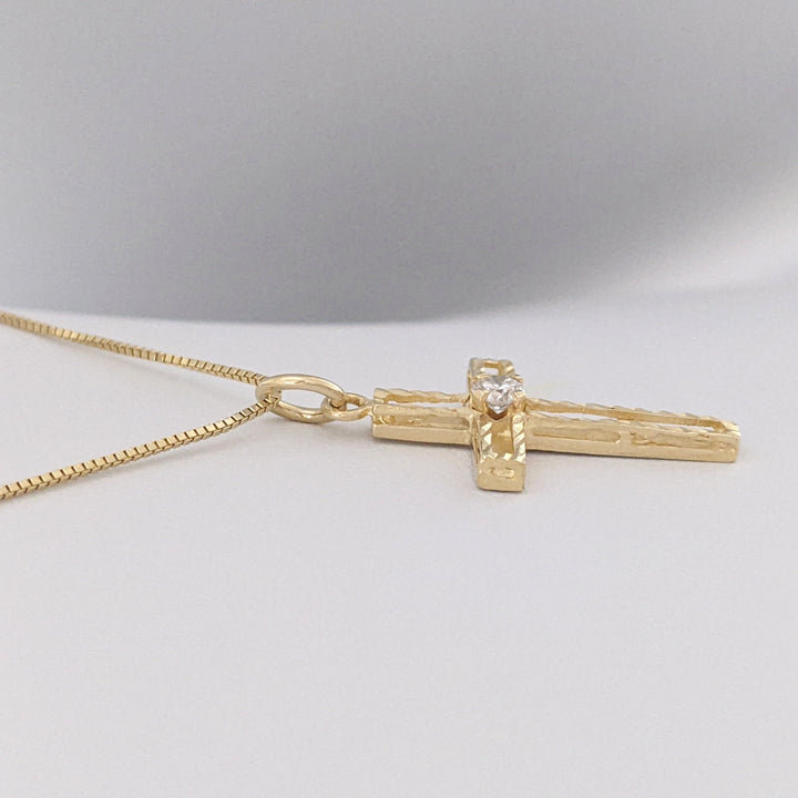 14K .16 CARAT TOTAL I1 I DIAMOND ROUND (1) DIAMOND CUT TRIM ESTATE CROSS PENDANT &amp; CHAIN 4.0 GRAMS