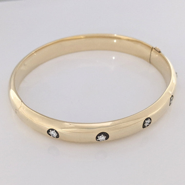 14K .20 CARAT TOTAL WEIGHT SI1 H DIAMOND ROUND (5) ESTATE BANGLE BRACELET 10.6 GRAMS