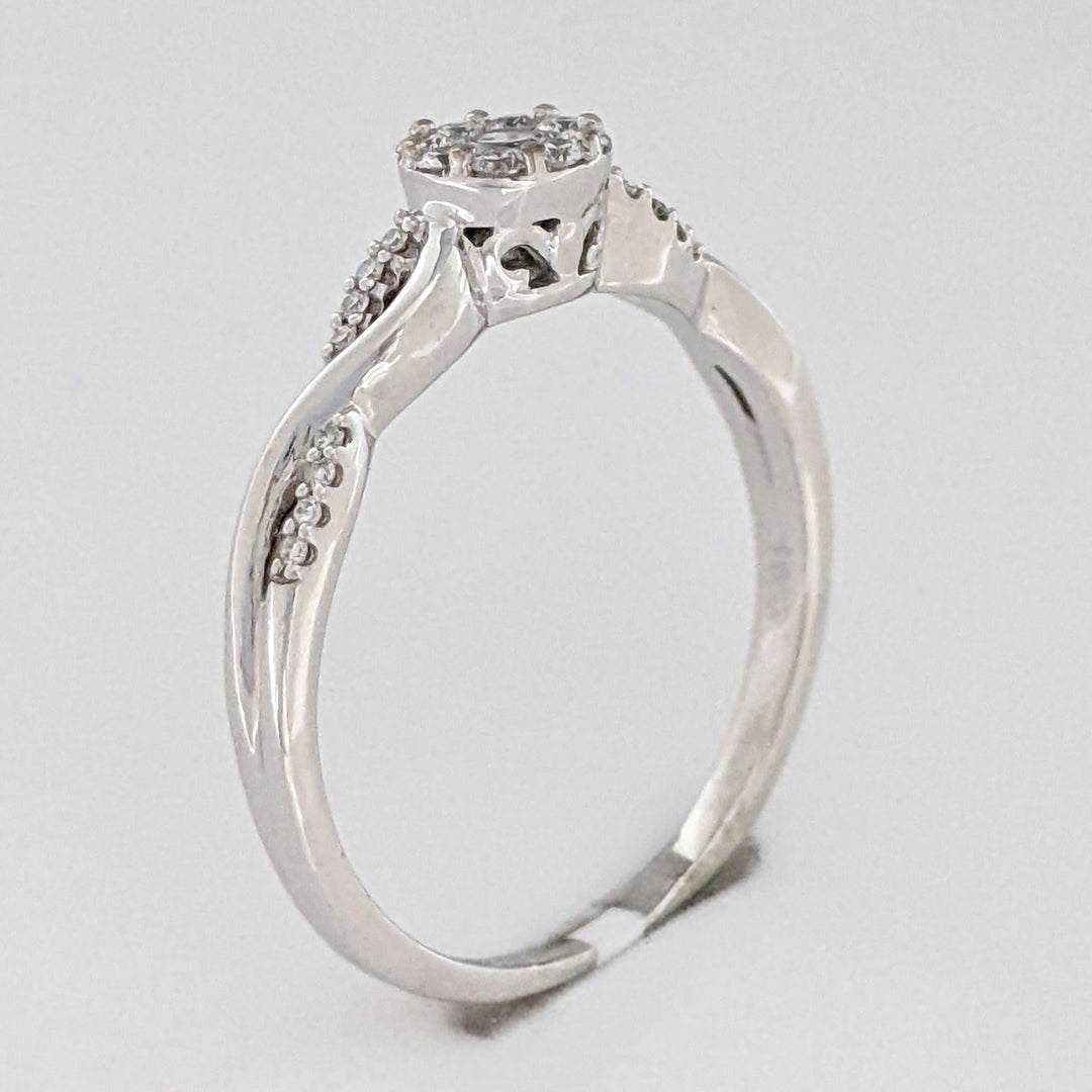 14K WHITE .30 CARAT TOTAL WEIGHT SI1 H DIAMOND ROUND (25) ESTATE CLUSTER TWIST RING 2.6 GRAMS