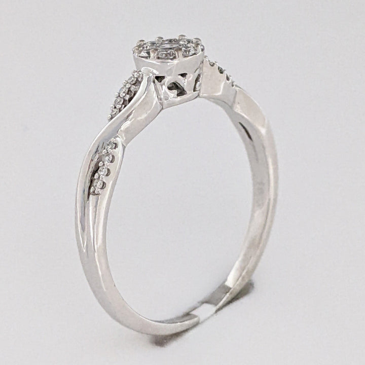 14K WHITE .30 CARAT TOTAL WEIGHT SI1 H DIAMOND ROUND (25) ESTATE CLUSTER TWIST RING 2.6 GRAMS