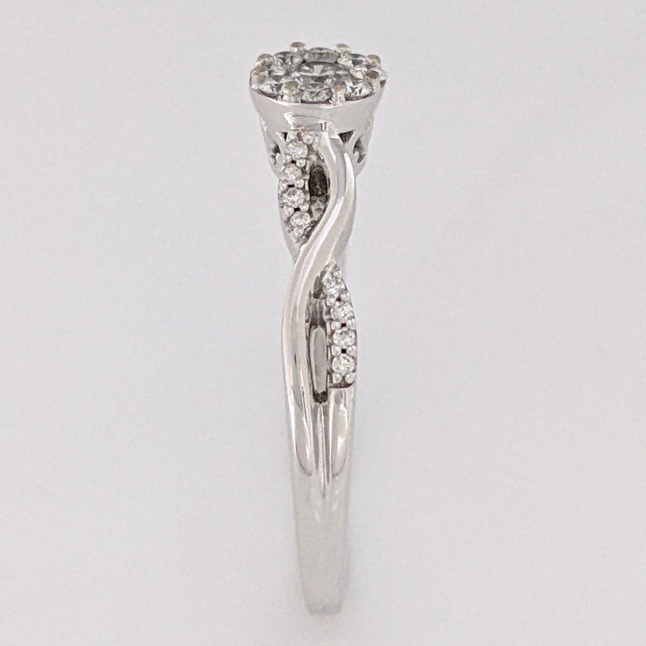 14K WHITE .30 CARAT TOTAL WEIGHT SI1 H DIAMOND ROUND (25) ESTATE CLUSTER TWIST RING 2.6 GRAMS