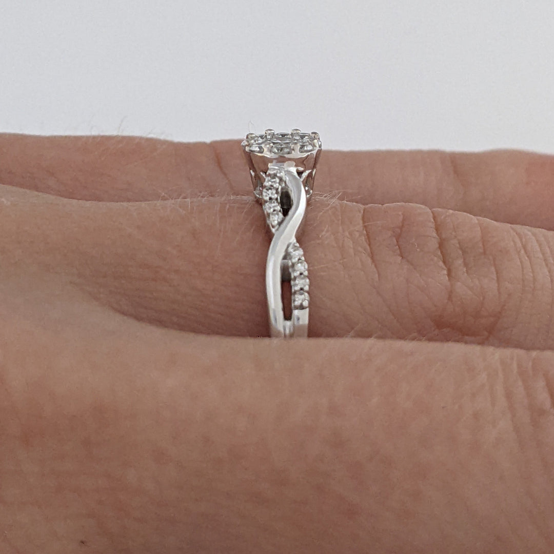 14K WHITE .30 CARAT TOTAL WEIGHT SI1 H DIAMOND ROUND (25) ESTATE CLUSTER TWIST RING 2.6 GRAMS