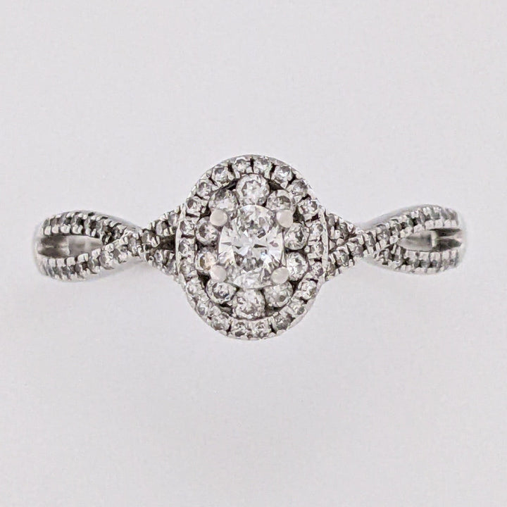 14K WHITE .64 CARAT TOTAL WEIGHT SI1 I DIAMOND OVAL (1) ROUND (78) ESTATE RING 3.3 GRAMS