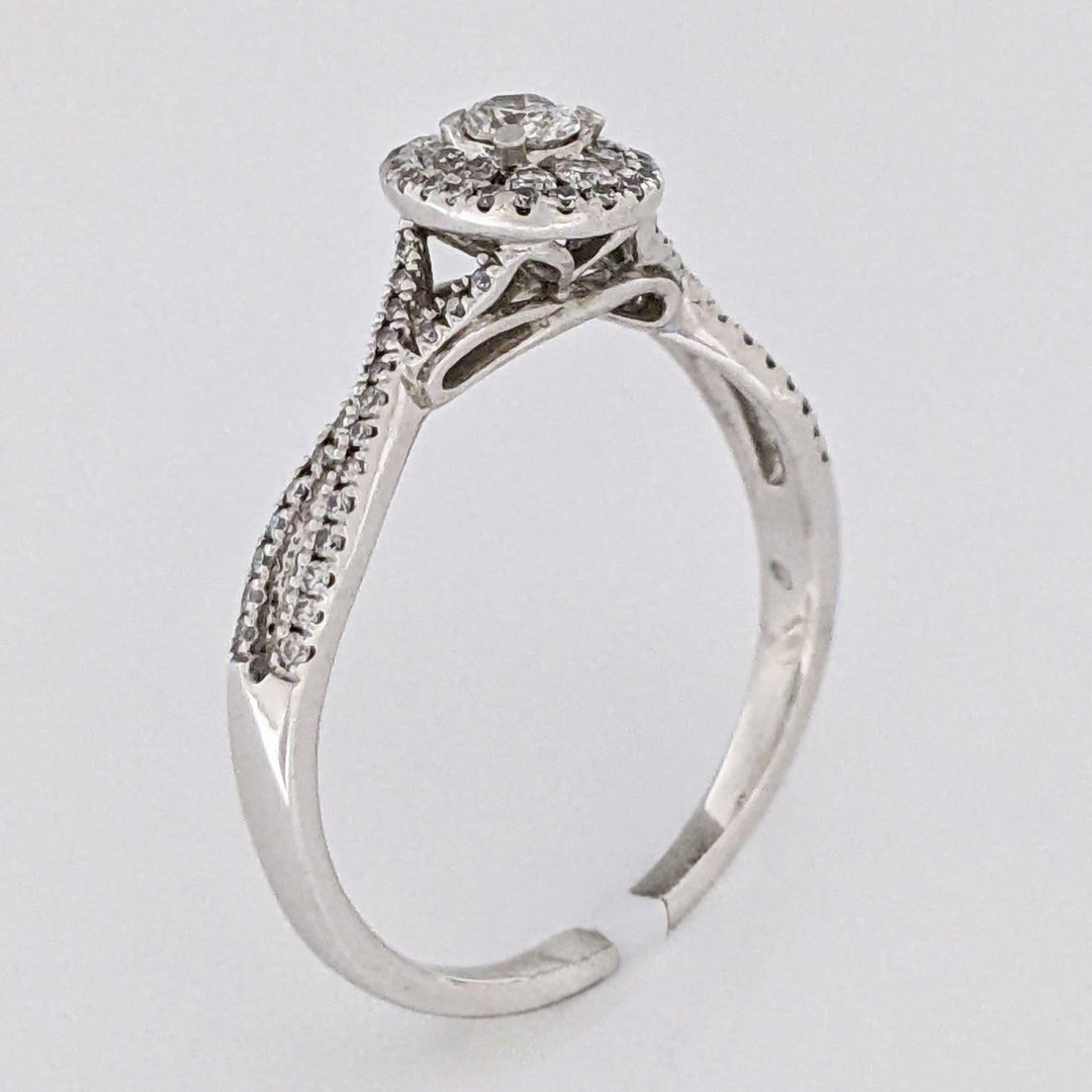 14K WHITE .64 CARAT TOTAL WEIGHT SI1 I DIAMOND OVAL (1) ROUND (78) ESTATE RING 3.3 GRAMS