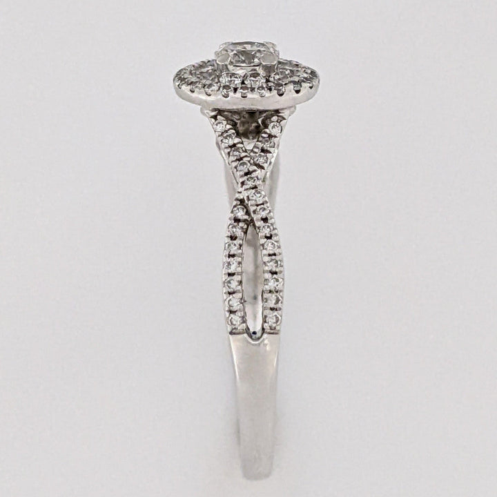 14K WHITE .64 CARAT TOTAL WEIGHT SI1 I DIAMOND OVAL (1) ROUND (78) ESTATE RING 3.3 GRAMS
