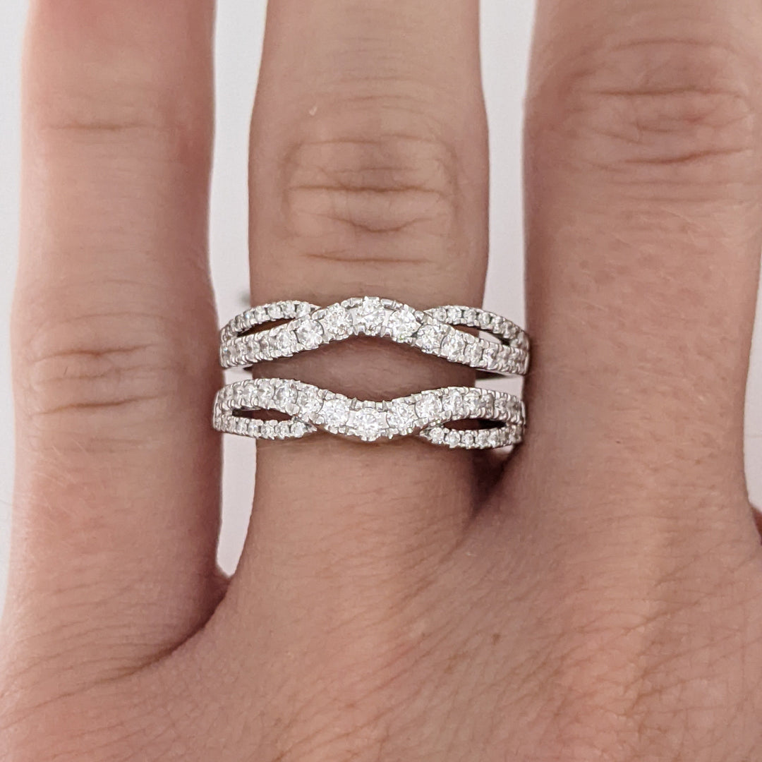 10K WHITE .84 CARAT TOTAL WEIGHT SI2 G DIAMOND ROUND (66) ESTATE RING JACKET 4.6 GRAMS
