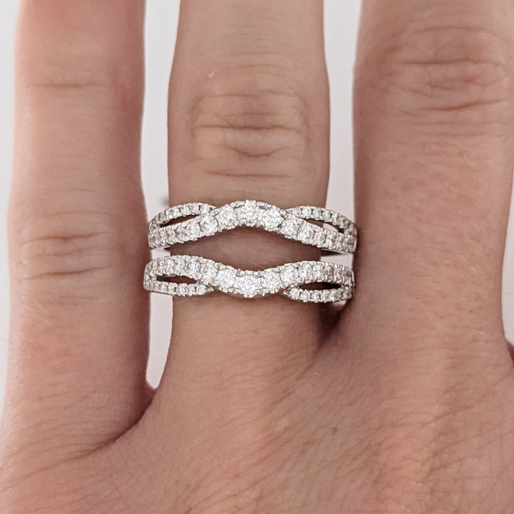 10K WHITE .84 CARAT TOTAL WEIGHT SI2 G DIAMOND ROUND (66) ESTATE RING JACKET 4.6 GRAMS