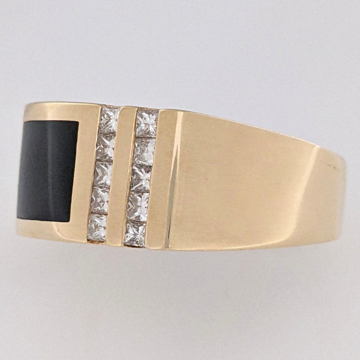 14K ONYX 7.5X10MM WITH .40 CARAT TOTAL WEIGHT (10) PRINCESS CUT ESTATE RING 12.8 GRAMS