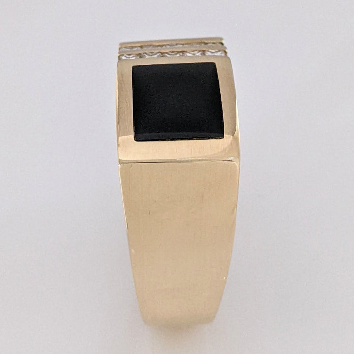 14K ONYX 7.5X10MM WITH .40 CARAT TOTAL WEIGHT (10) PRINCESS CUT ESTATE RING 12.8 GRAMS