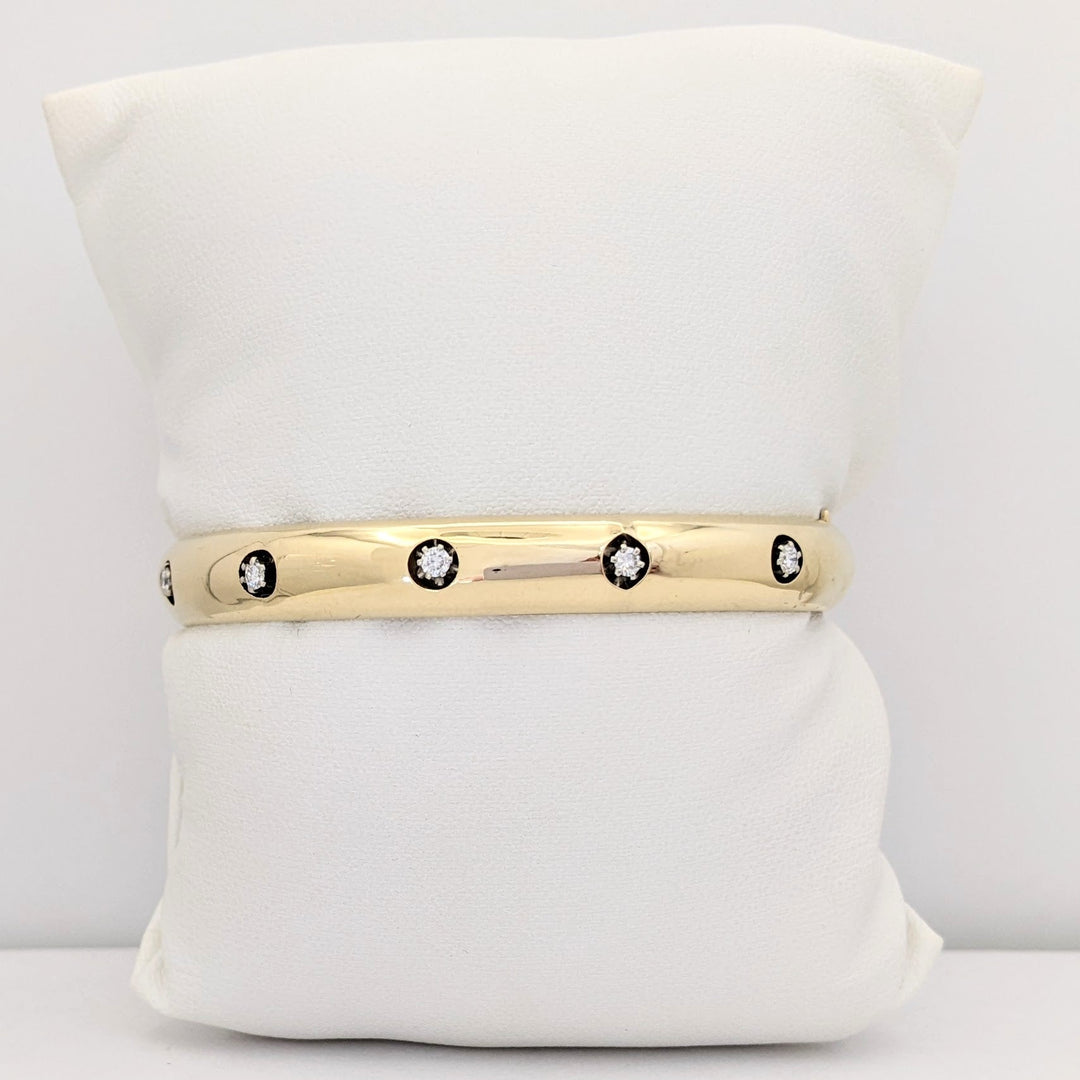 14K .20 CARAT TOTAL WEIGHT SI1 H DIAMOND ROUND (5) ESTATE BANGLE BRACELET 10.6 GRAMS
