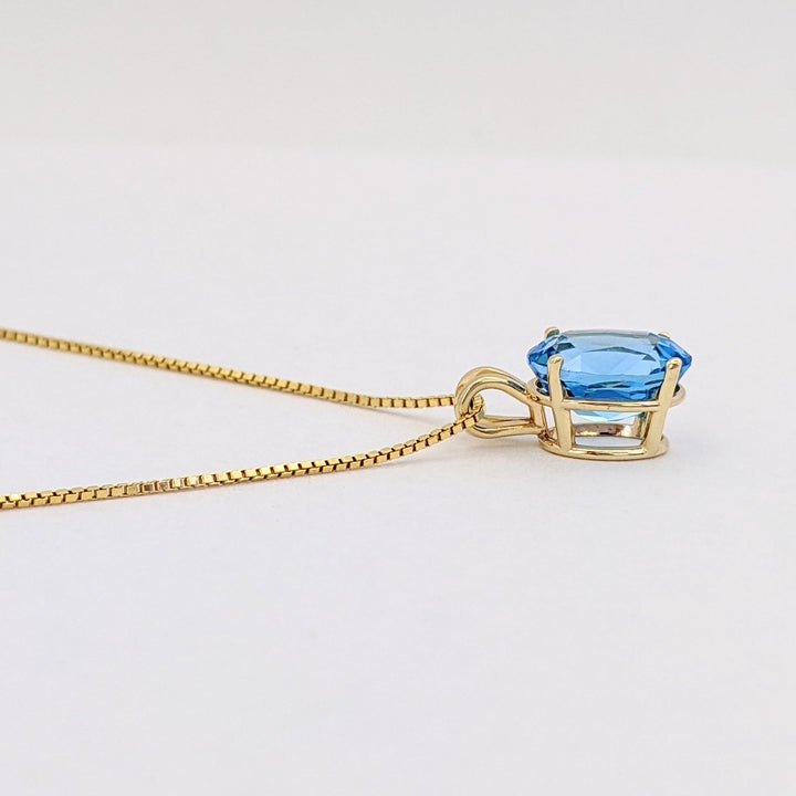 14K BLUE TOPAZ OVAL 7X9 ESTATE PENDANT &amp; CHAIN 2.6 GRAMS