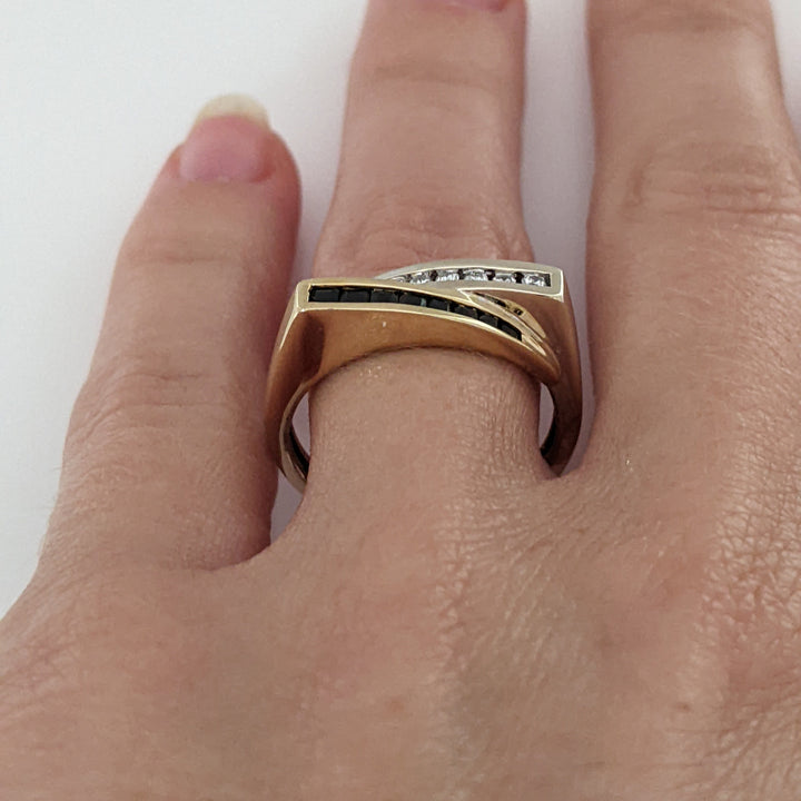 14K TWO-TONE .16 CARAT TOTAL WEIGHT I1 I DIAMOND ROUND (8) SAPPHIRE PRINCESS CUT (8) ESTATE CHANNEL BYPASS RING 4.0 GRAMS