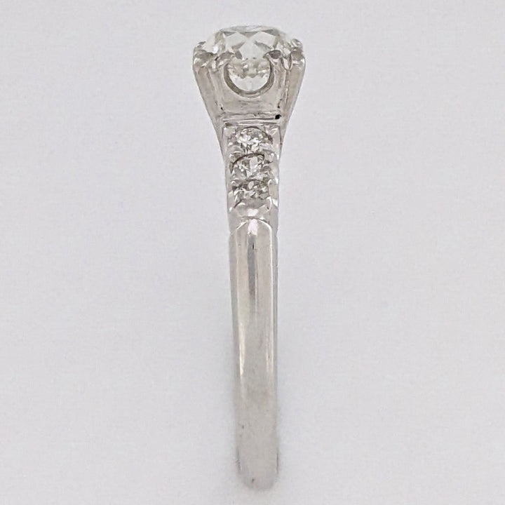 PLATINUM .72 CARAT TOTAL VS2 J DIAMOND ROUND WITH .12 DIAMOND TOTAL WEIGHT ESTATE RING 3.9 GRAMS