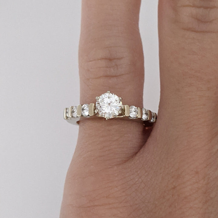 14K WHITE .75 CARAT TOTAL WEIGHT VS2 I DIAMOND ROUND (2) PRONGS SET (6) BAR SET ESTATE RING 3.6 GRAMS