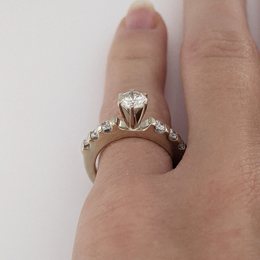 14K WHITE .75 CARAT TOTAL WEIGHT VS2 I DIAMOND ROUND (2) PRONGS SET (6) BAR SET ESTATE RING 3.6 GRAMS