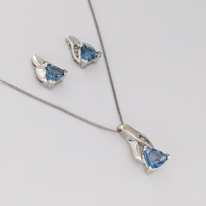 14K BLUE TOPAZ TRILLION (3) 4-5MM WITH MELEE ESTATE PENDANT, CHAIN, AND EARRINGS SET 4.9 GRAMS