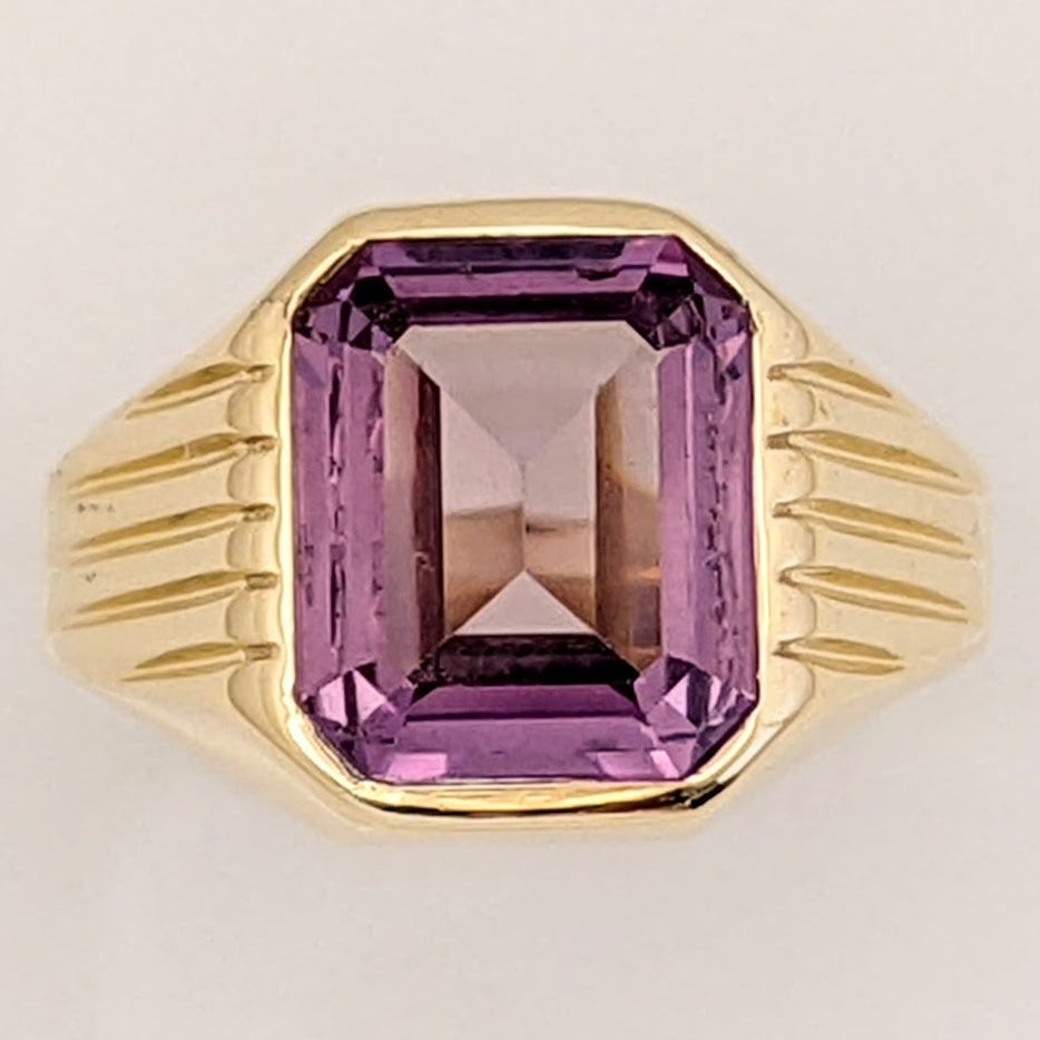 10K SYNTHETIC CORUNDUM EMERALD CUT 10X12 ESTATE RING 8.6 GRAMS
