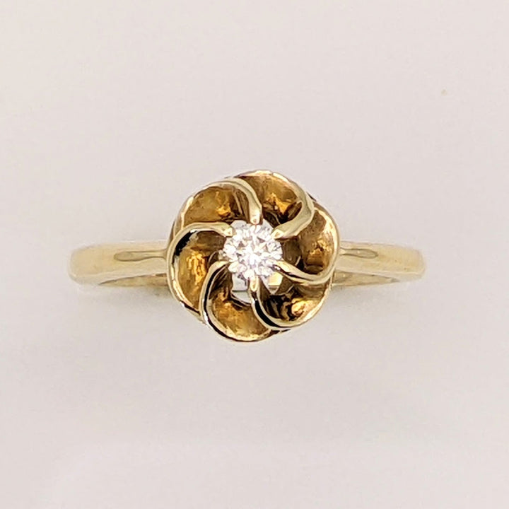 14K .10 CARAT TOTAL DIAMOND ROUND FLOWER ESTATE RING 3.6 GRAMS