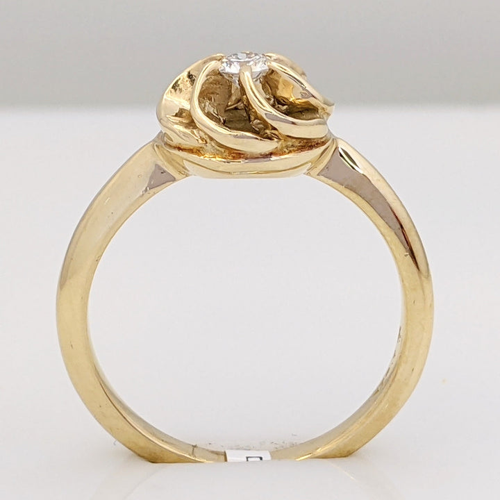 14K .10 CARAT TOTAL DIAMOND ROUND FLOWER ESTATE RING 3.6 GRAMS