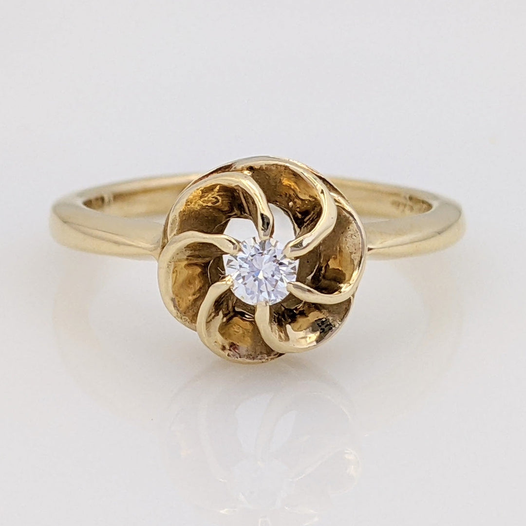 14K .10 CARAT TOTAL DIAMOND ROUND FLOWER ESTATE RING 3.6 GRAMS