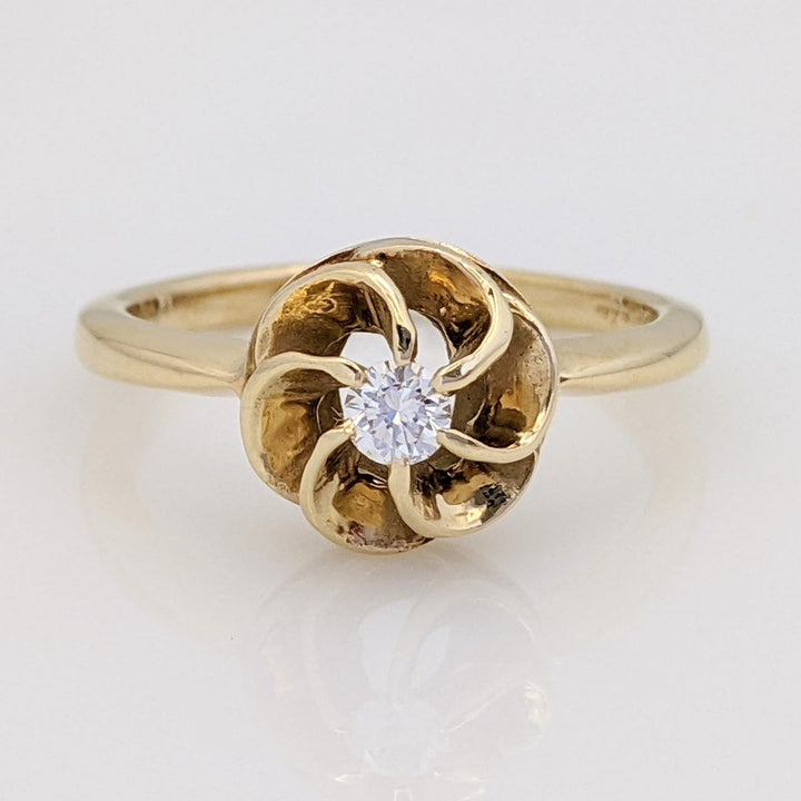 14K .10 CARAT TOTAL DIAMOND ROUND FLOWER ESTATE RING 3.6 GRAMS