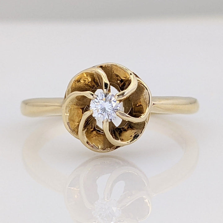14K .10 CARAT TOTAL DIAMOND ROUND FLOWER ESTATE RING 3.6 GRAMS